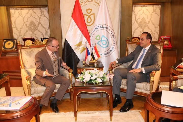 سفير التشيك لدى مصر يشيد بالنهضة المصرية في الرعاية الصحية