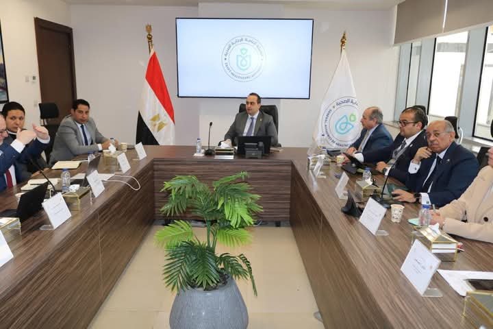 رئيس الرعاية الصحية.. يترأس اجتماع مع نخبة من الخبراء الدوليين وبدعم من الوكالة الفرنسية للتنمية