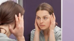 يمنع التجاعيد والشيب قبل ظهورهما «علاج جديد»