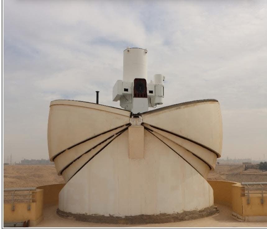 معهد البحوث الفلكية ينتهي من تركيب التليسكوب الثاني بمحطة رصد الأقمار الصناعية