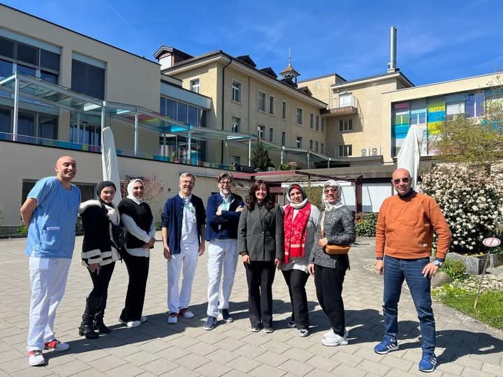 مستشفى زيورخ الجامعي السويسري يستقبل أول بعثة لأطباء هيئة الرعاية الصحية