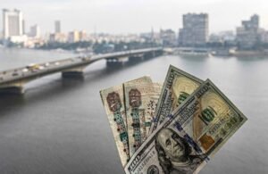 الجنيه المصري تخطى مرحلة الضغوط.. فكم سيكون سعره أمام الدولار ؟