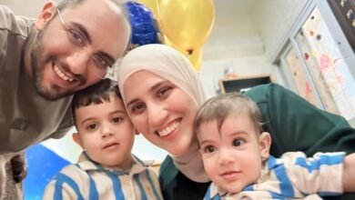 د. نهيل خطيب عزايزة وزوجها د. رأفت عبد السلام فياض عزايزة