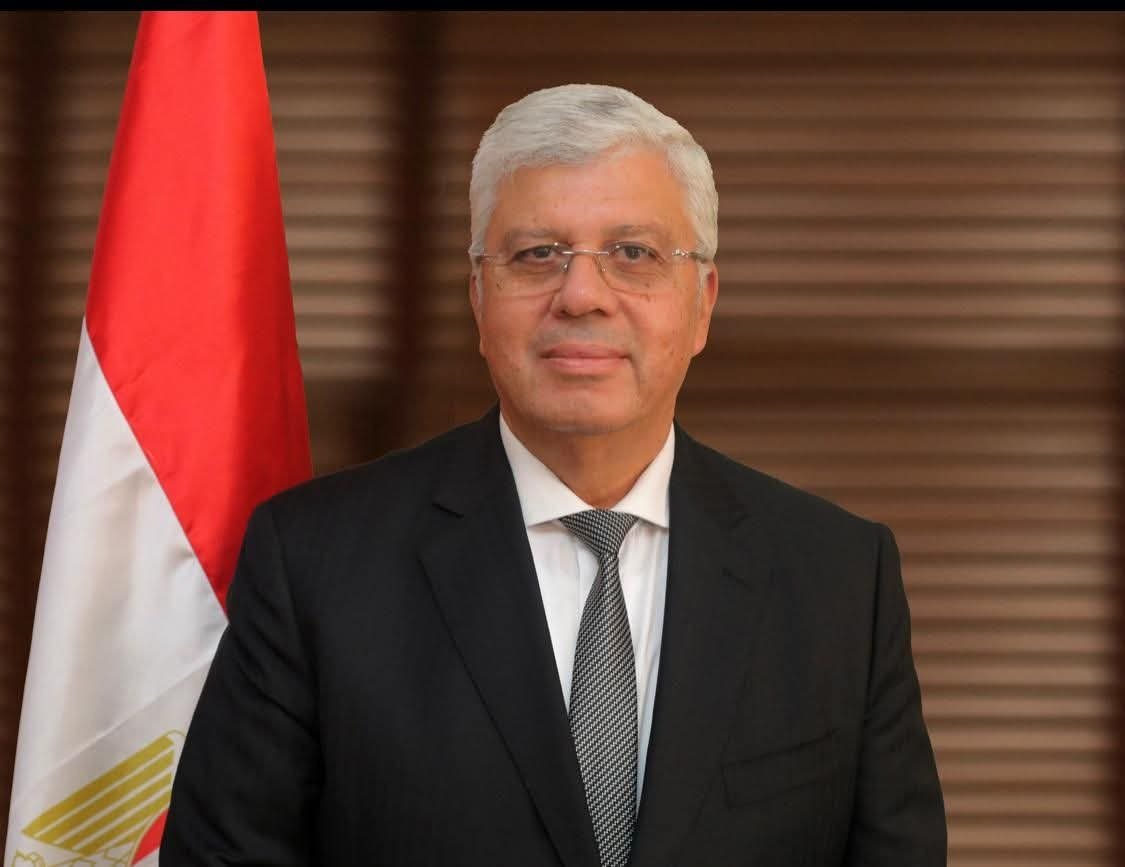 وزير التعليم العالي يوجه بحل مشكلة الطالبة عائشة أحمد