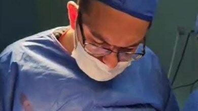 نجاح جراحة دقيقة بالمخ لمريض مستيقظ بمستشفى حورس بالأقصر