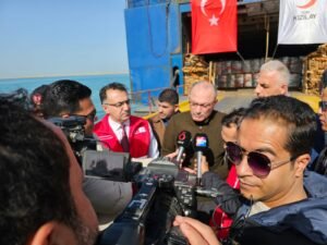 سفينة الخير التركية ترسو في العريش محمّلة بـ1400 طن من المساعدات إلى غزة