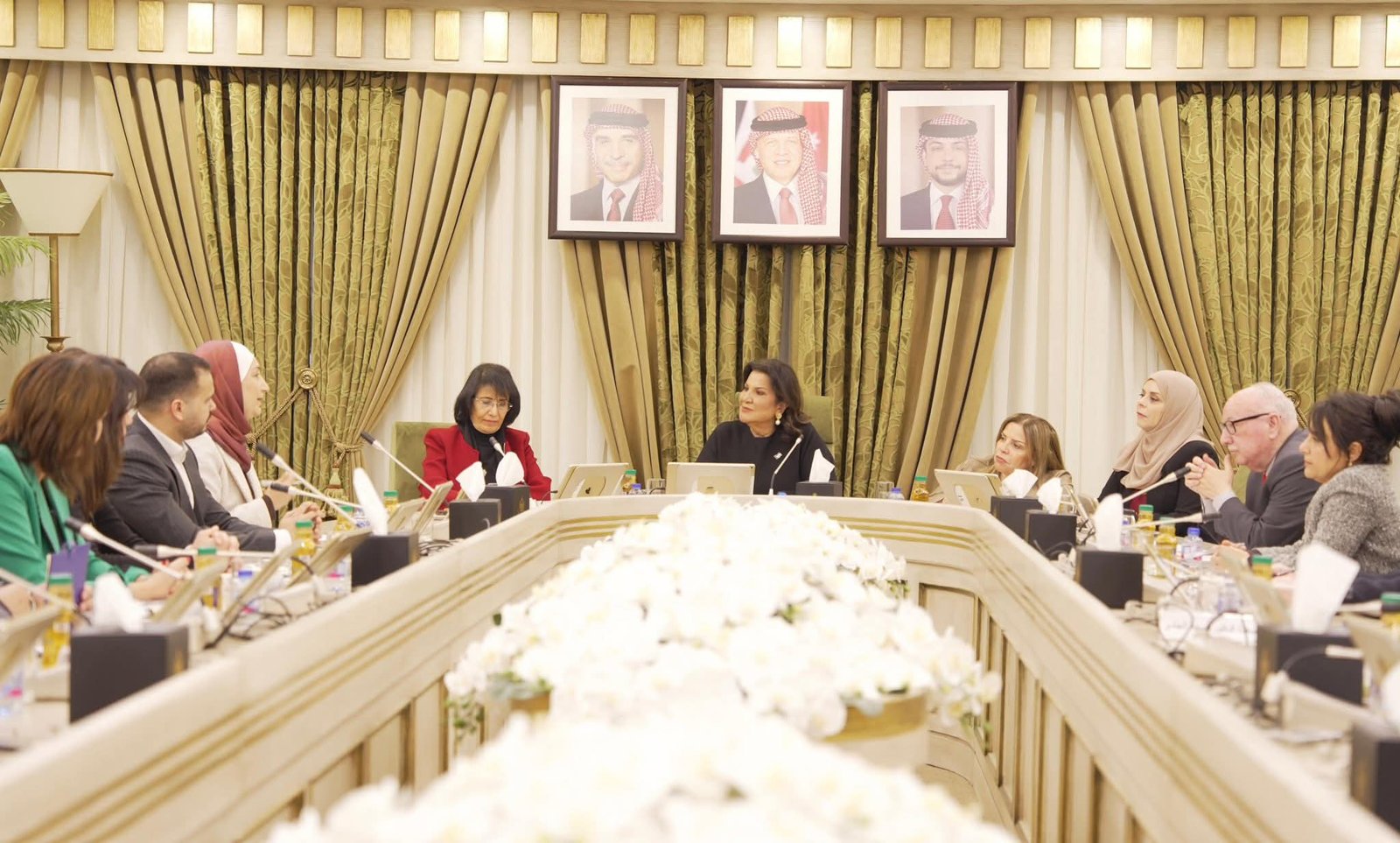 "لجنة المرأة في الأعيان " تبحث دور مراكز دراسات المرأة في الجامعات الأردنية