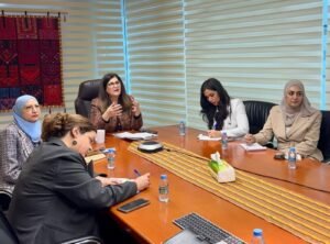 الوزيرة شاهين تجتمع عبر تقنية الاتصال المرئي، مع سفراء دولة فلسطين لدى دول القارة الأوروبية