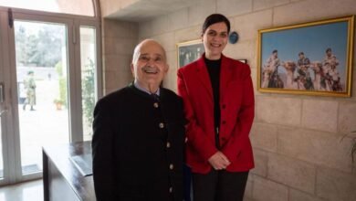 تهاني من رئيس التحرير ايسك نيوز الدولية الى الدكتورة تغريد عودة