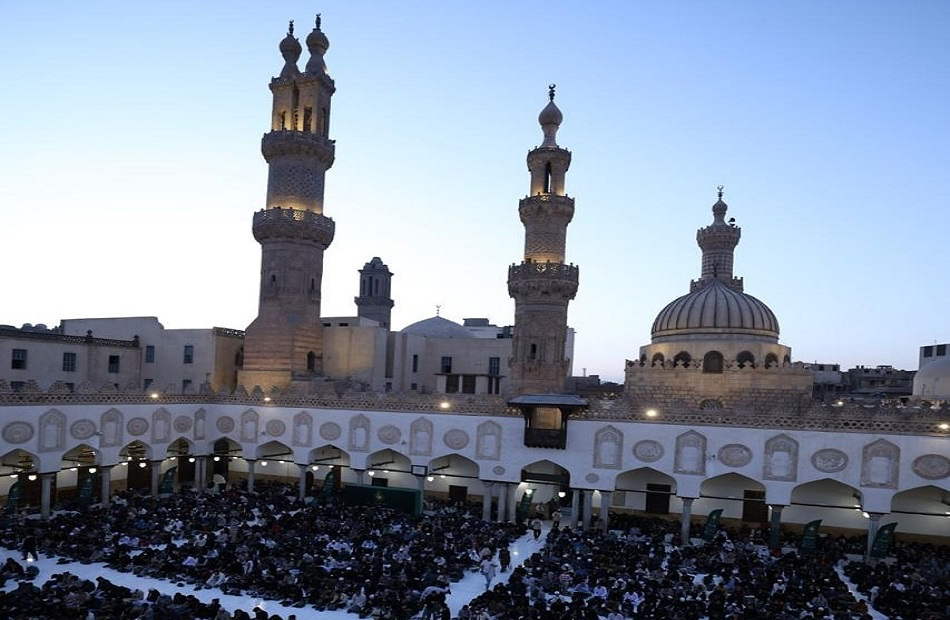 الأزهر يُدين إحراق مسجد جنوب نابلس.. ويؤكد: إرهاب صهيوني ممنهج