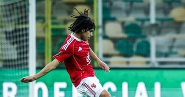 توروب يقرر استمرار أوتاكا فى هجوم الأهلي أمام الترجى.. وكامويش بديلا