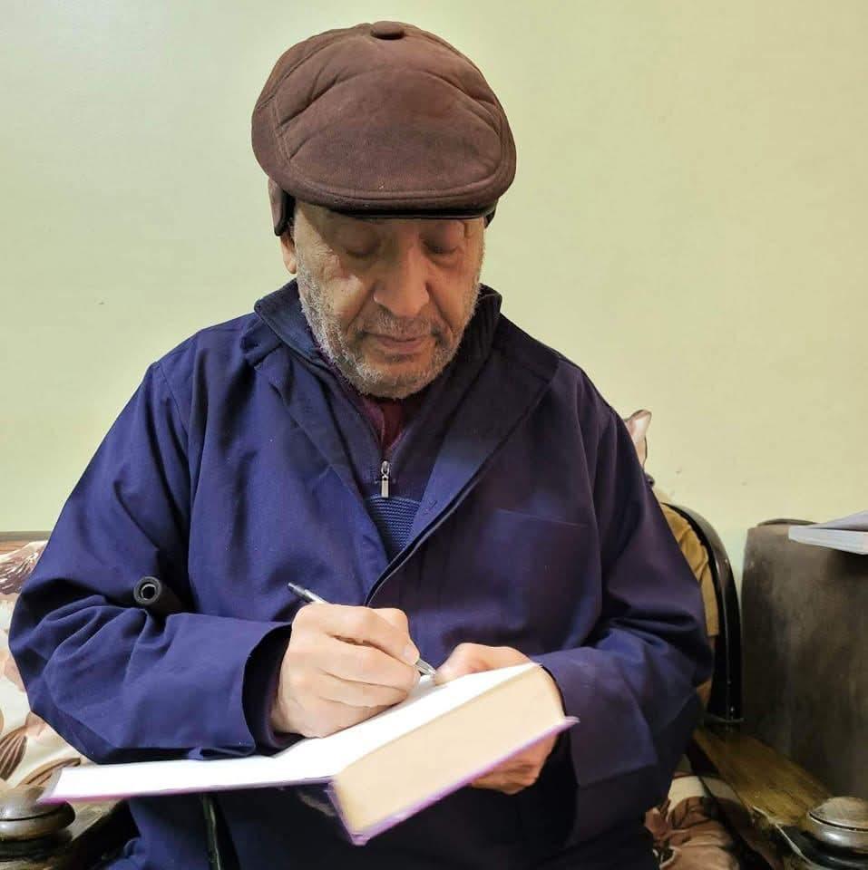 سرد بلا حدود قضية للحوار: من سرق كلمة «الكبير»؟